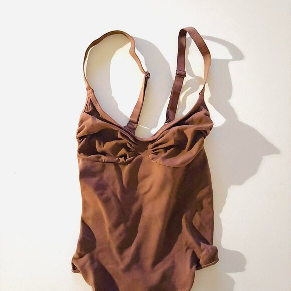 Nwot Skims Shapewear Thong Bodysuit 8660 - Picture 2 of 3